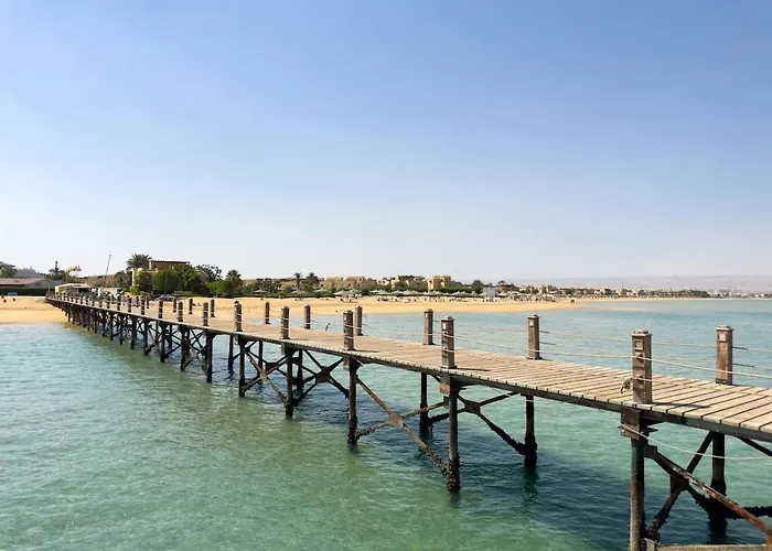 1bdr On Direct Swimming Pool Einbay Apartment