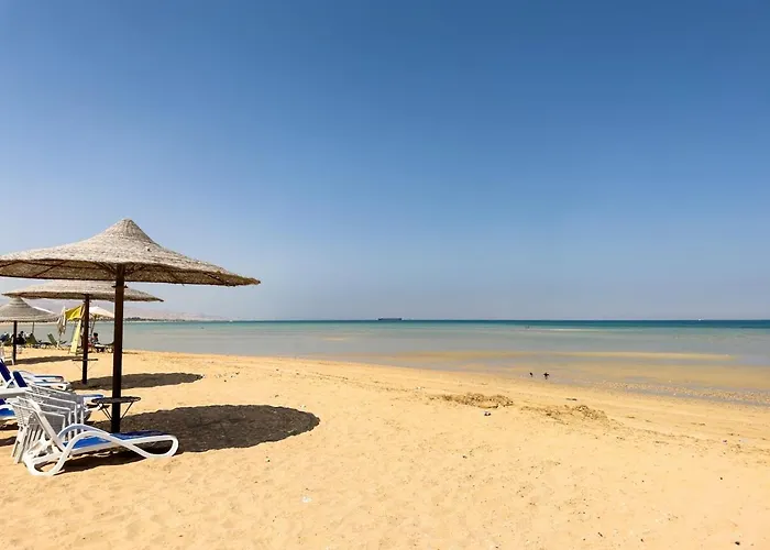 Apartment 1bdr On Direct Swimming Pool Einbay