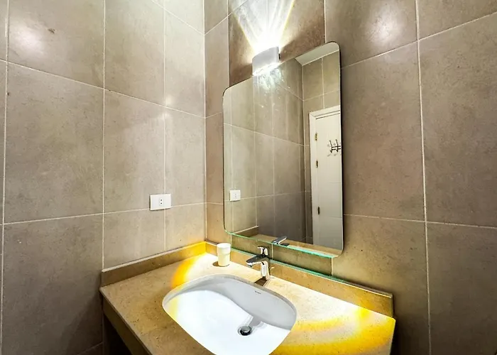 Apartment 1bdr On Direct Swimming Pool Einbay