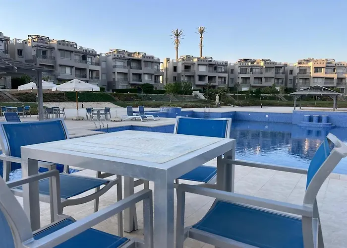 1bdr On Direct Swimming Pool Einbay *
